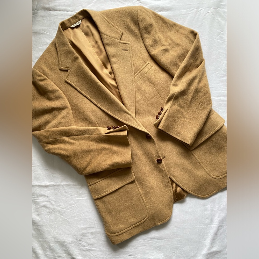 The Man’s Shop Camel hair 100% Blazers made in USA size 44 excellent